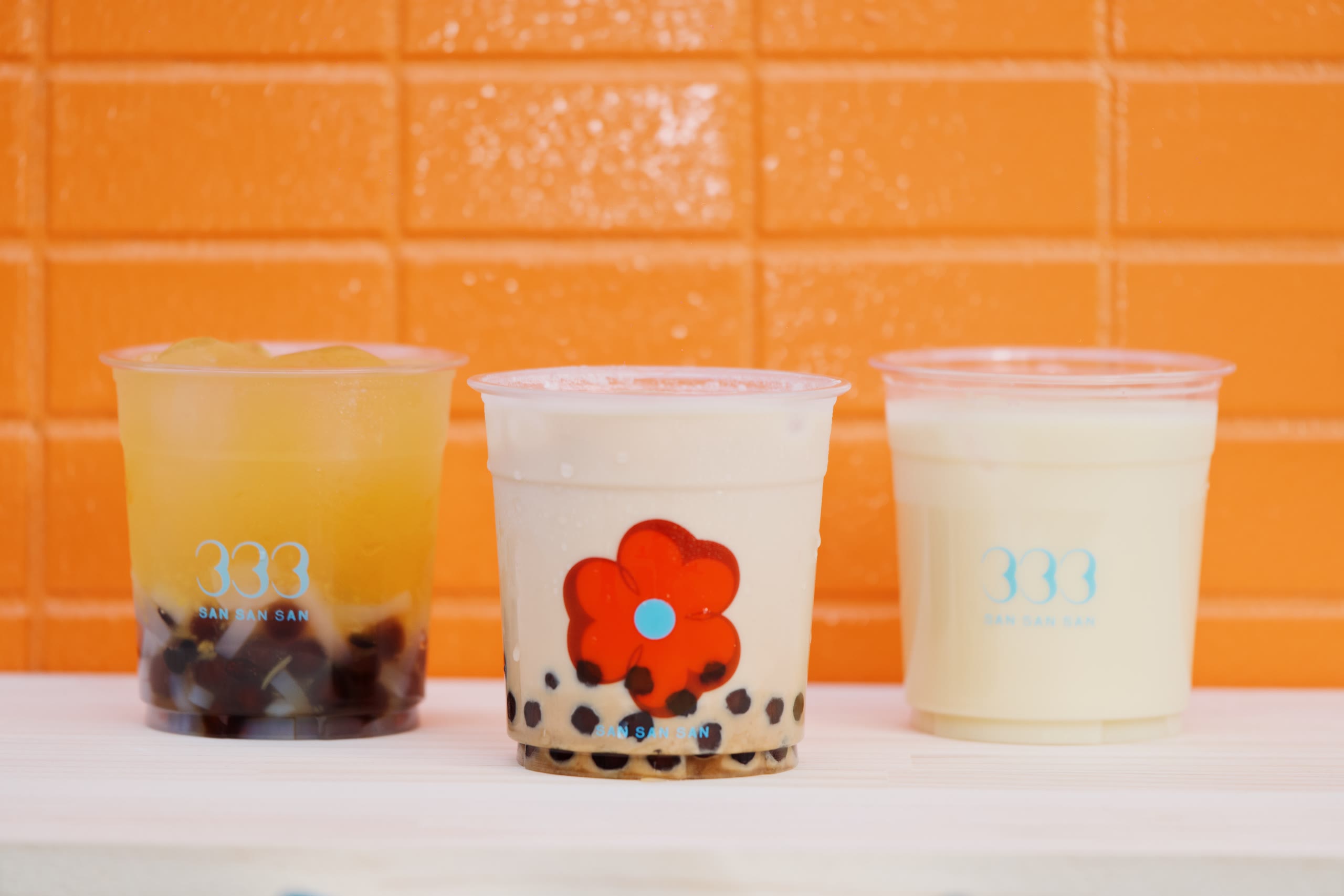 333 Teashop storefront